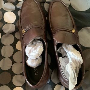 Mens Florsheim comfortech Riva Burgundy size 11D loafers. Worn once.